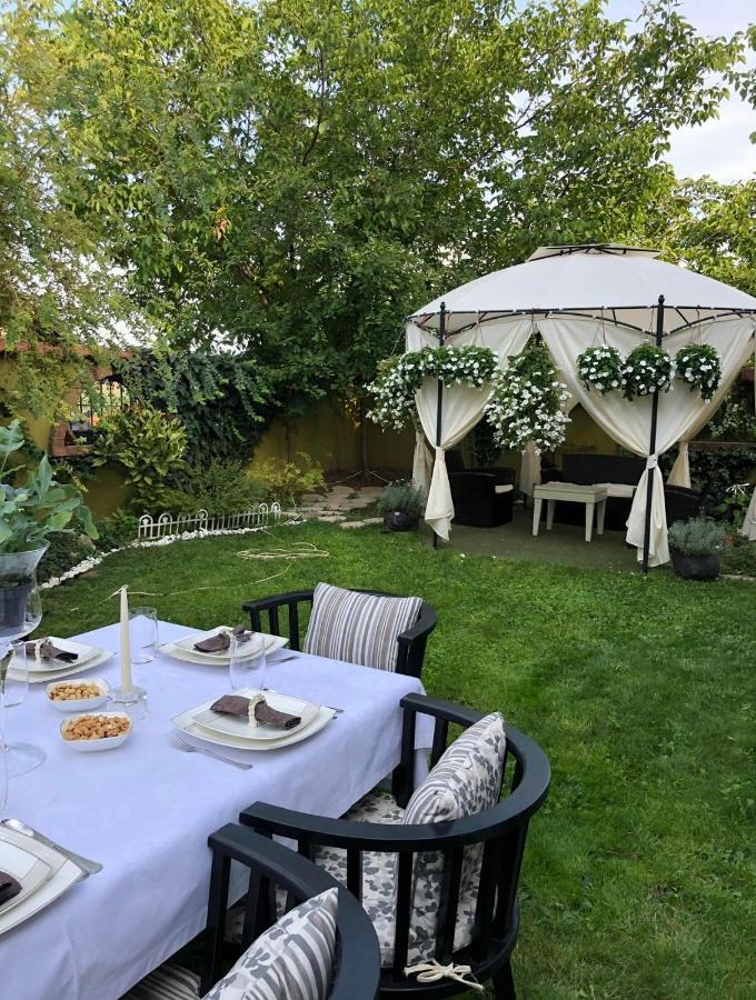 Lux Garden Home D Kumanovo Bagian luar foto